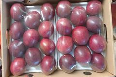 Premium passion fruits - Image 1